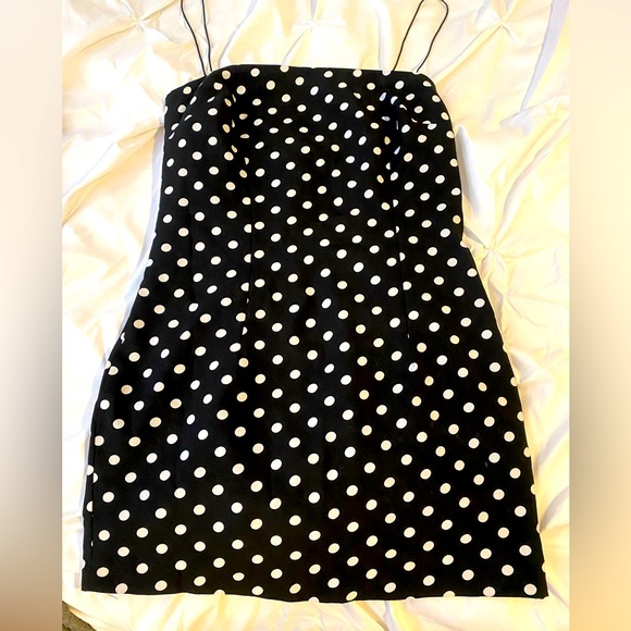 Polka dot cinched dress - black and white colors - Picture 2 of 4